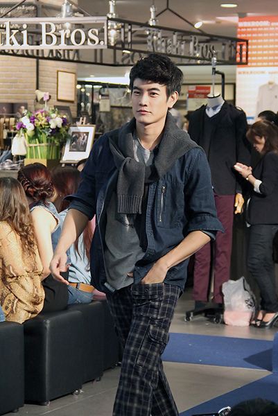 &ldquo;Fluke C-Quint & Black Jack&rdquo; 2 หนุ่มเท่ ต่างสไตล์ ในมาดนายแบบ