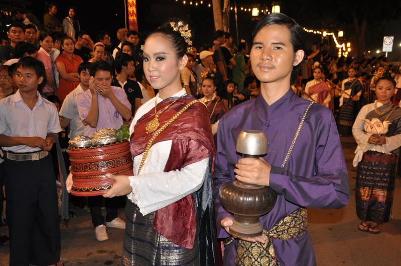 ขบวนยี่เป็งเชียงใหม่ 2555 จาก มหาวิทยาลัยเชียงใหม่