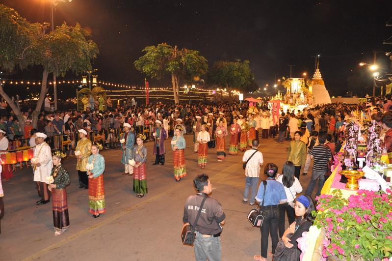 ขบวนยี่เป็งเชียงใหม่ 2555 จาก มหาวิทยาลัยเชียงใหม่