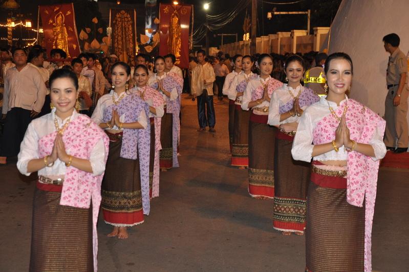 ขบวนยี่เป็งเชียงใหม่ 2555 จาก มหาวิทยาลัยเชียงใหม่
