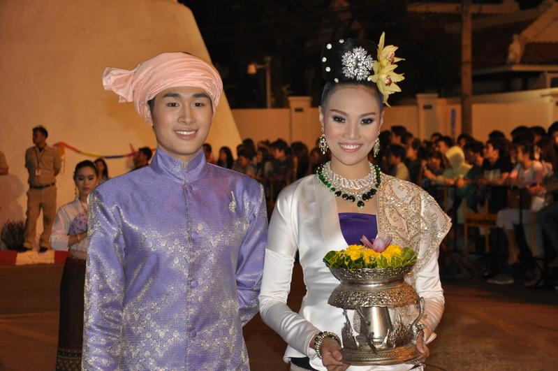 ขบวนยี่เป็งเชียงใหม่ 2555 จาก มหาวิทยาลัยเชียงใหม่
