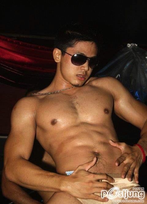 ถอดโชว์เรือนร่าง 92