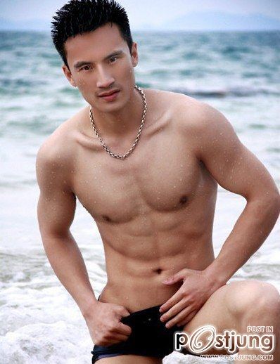 ถอดโชว์เรือนร่าง 92