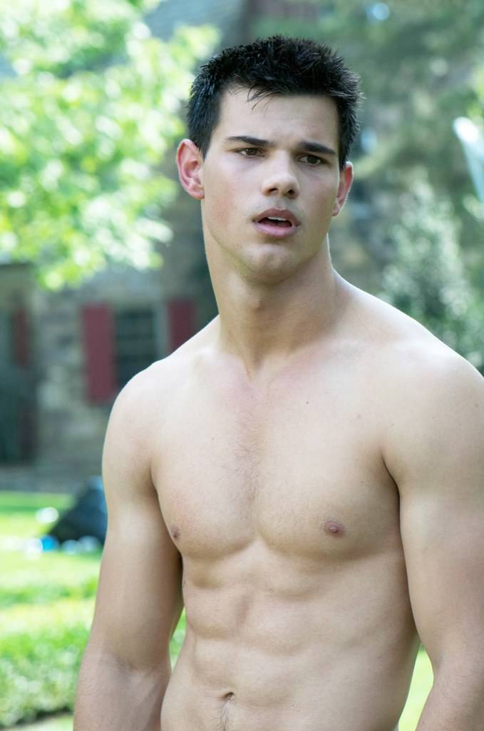 Taylor Lautner Behind The Scene in Abduction