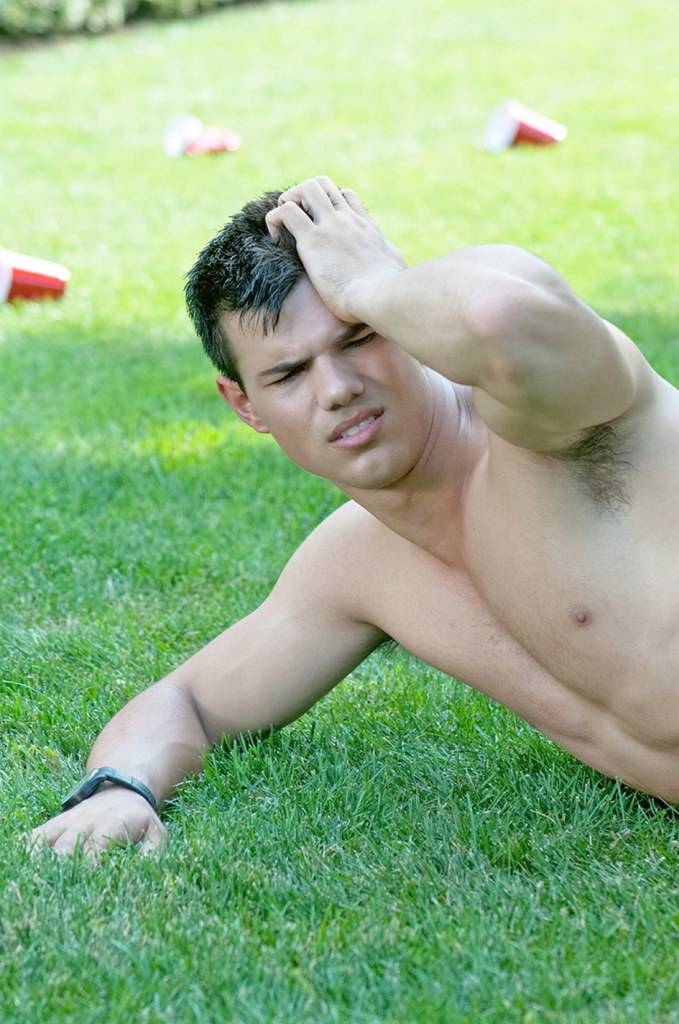 Taylor Lautner Behind The Scene in Abduction