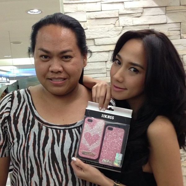 34 ยังแจ๋ว! อั้ม พัชราภา ยิ้มร่า รับของขวัญวันเกิดสุดประทับใจ