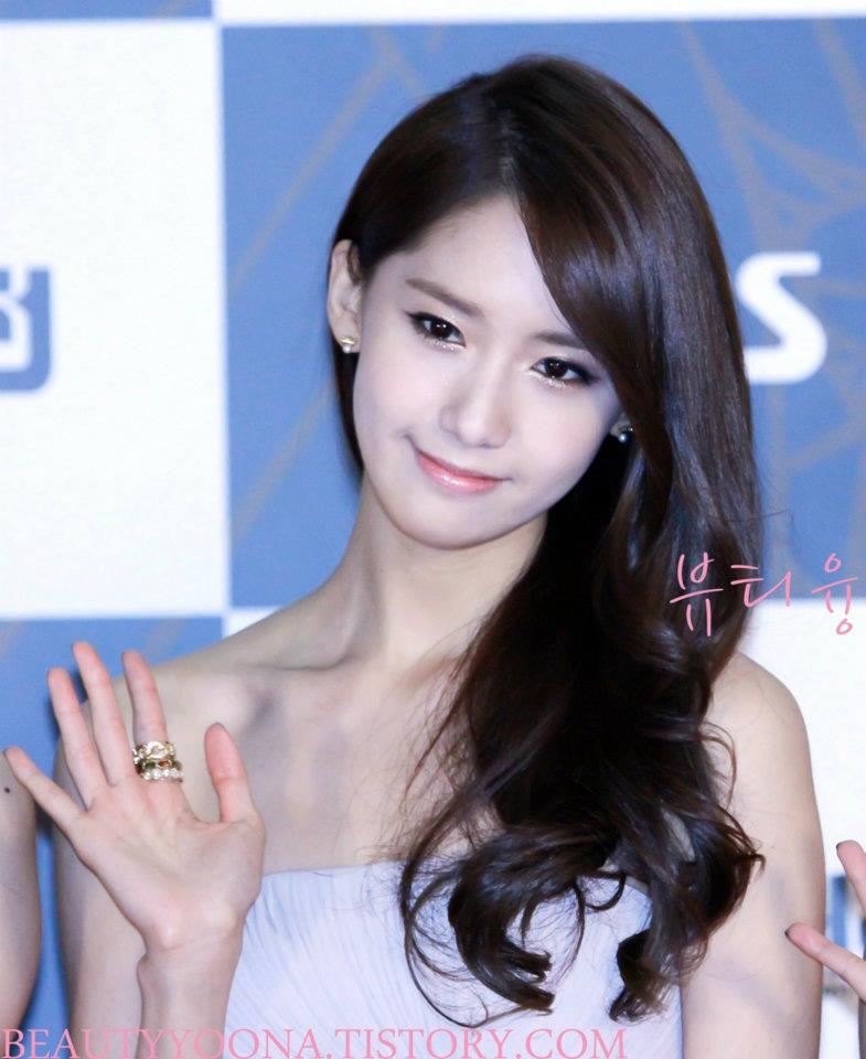 ยุนอา ไอดอลหญิงที่สวยที่สุดและทรงอิทธิพลที่สุดของเกาหลี