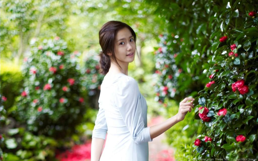 ยุนอา ไอดอลหญิงที่สวยที่สุดและทรงอิทธิพลที่สุดของเกาหลี