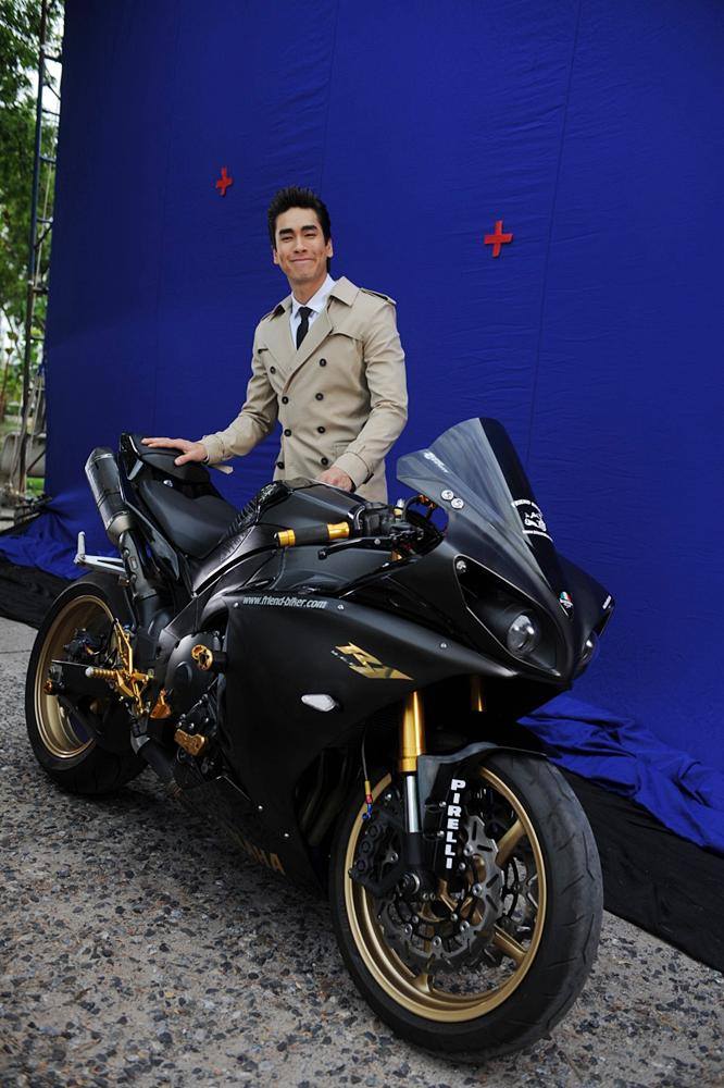 เบื้องหลังณเดชน์ใน Clear Men