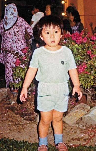 อุ๊ หนุ่มน้อยขอจุ๊ฟฟฟฟหน่อย