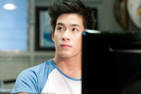 อาเล็ก ธีรเดช  พระเอกคนล่าสุด ของ พี่ชมพู่ ใน คุณนายโฮ