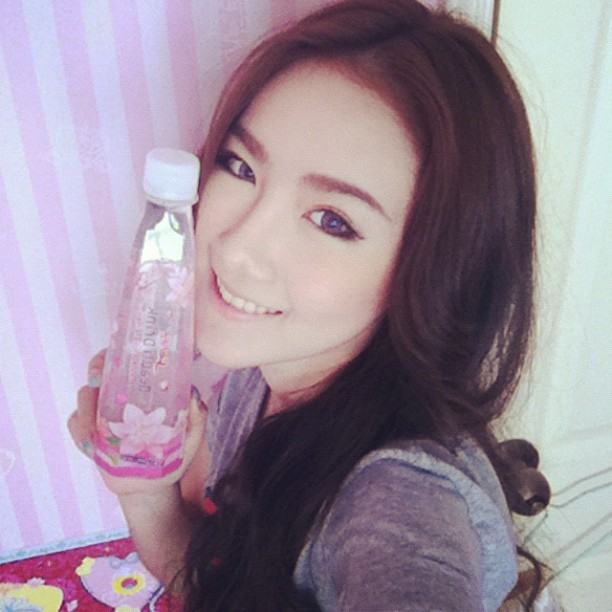 หลงรักไปแล้ว "พลอยฝน" ผิวดีมว๊ากกกกก