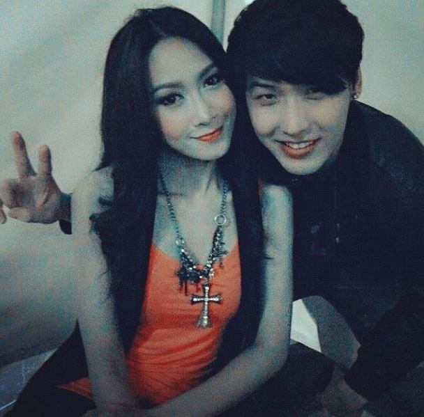 ยุ้ย กรีน ปอaf โด่ง ธันวา งานTruemove 3G+ สวยหล่อจริงๆ
