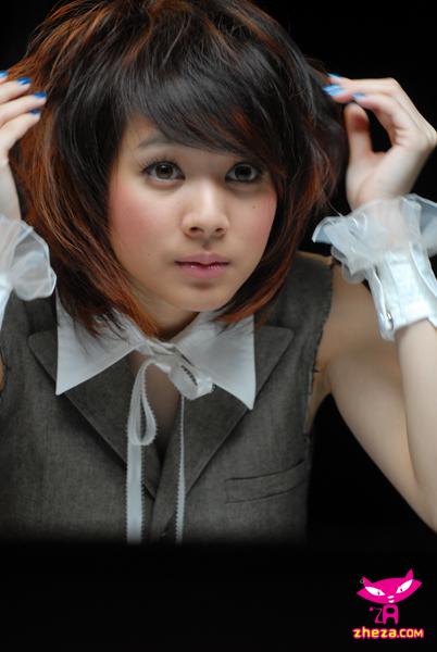 สาวผมสั้นจี๊ดๆ