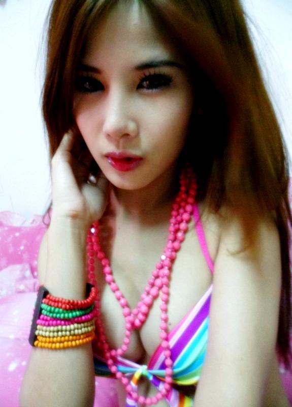 น้องเพียว สาวไทยไอดอล กำลังมาแรง