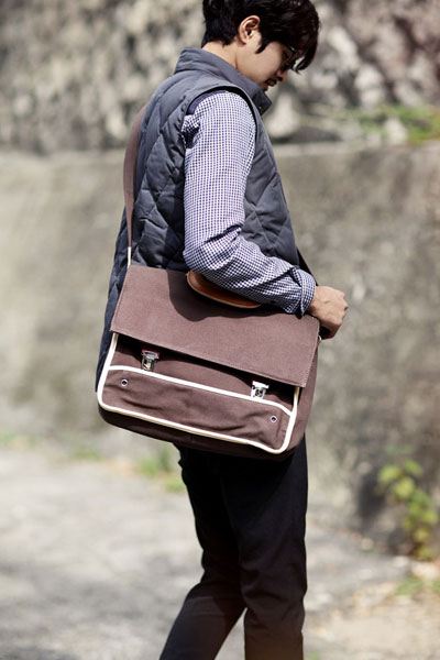 แฟชั่น กระเป๋าแมสเซนเจอร์สุดแนว สำหรับ หนุ่มๆ