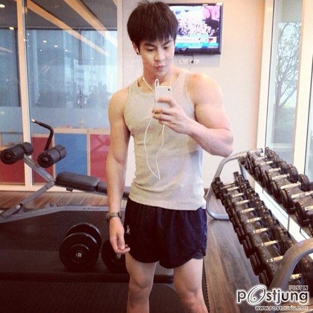 ถอดโชว์เรือนร่าง 94