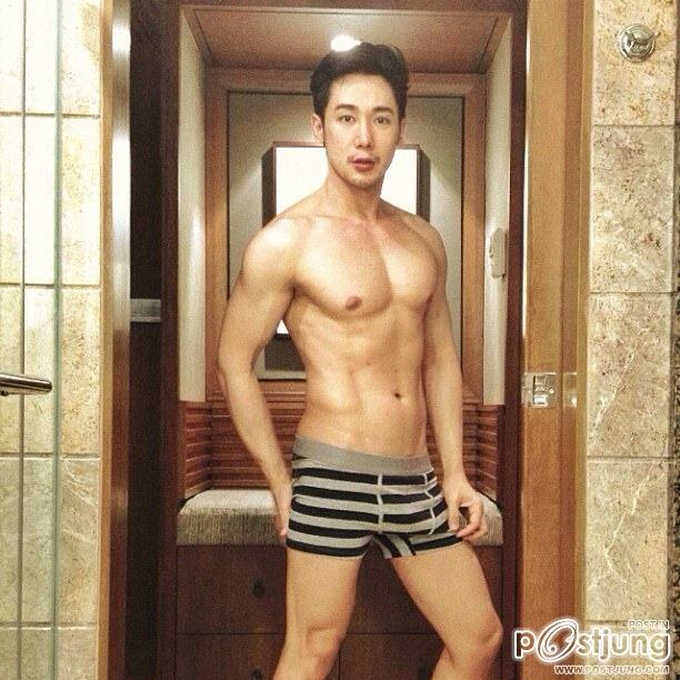 ถอดโชว์เรือนร่าง 94