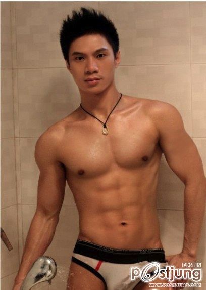 ถอดโชว์เรือนร่าง 95