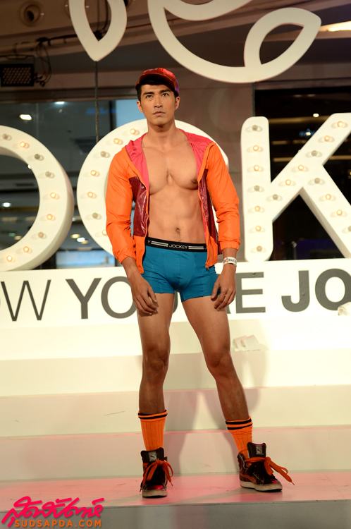 งาน Show You&rsquo;re Jockey