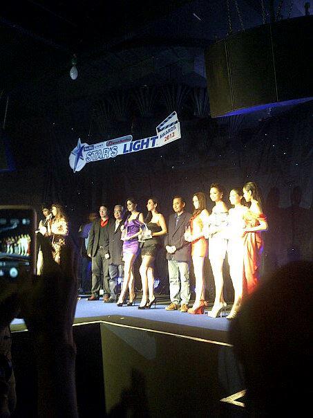 "อั้ม"รางวัลเซ็กซี่แห่งปีและนางเอกละครยอดเยี่ยม @ Star's Light Awards 2012!!