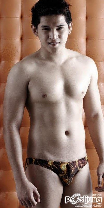 MR. HOT BODIES 2012 SWIMWEAR