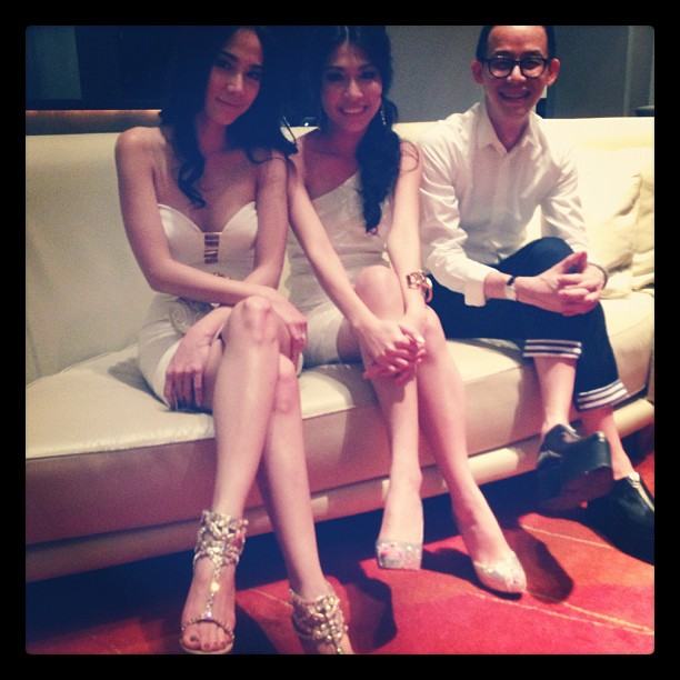อั้มยินดีกับพี่หนิงด้วยนะค่ะ คุณแม่คนใหม่