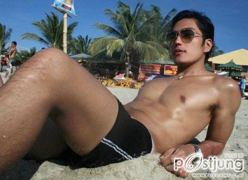 ถอดโชว์เรือนร่าง 100