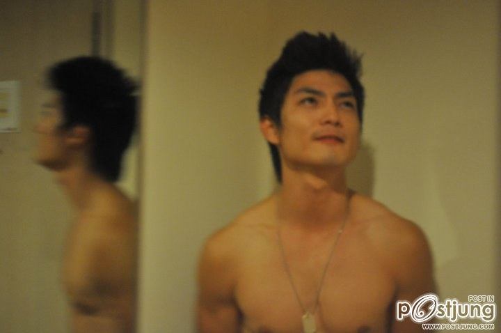ถอดโชว์เรือนร่าง 101