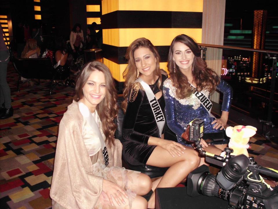 ผลงานของ Miss Venezuela Universe 2012ใกล้วันตัดสินแล้ว