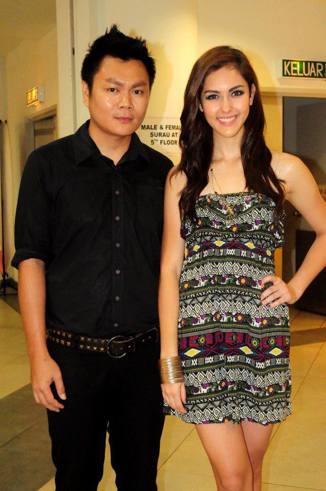 kimberly vs. Rida Miss universe 2012