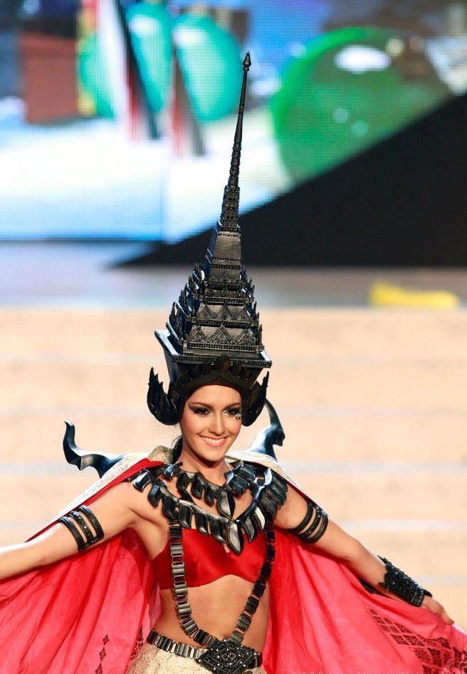 kimberly vs. Rida Miss universe 2012
