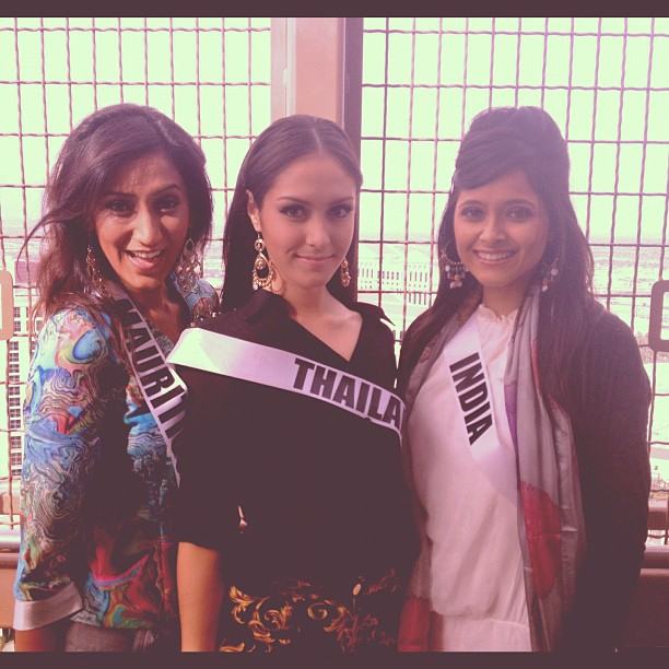 kimberly vs. Rida Miss universe 2012