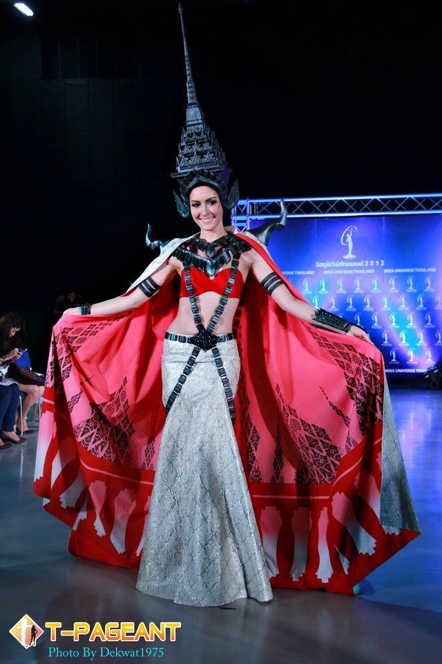 kimberly vs. Rida Miss universe 2012