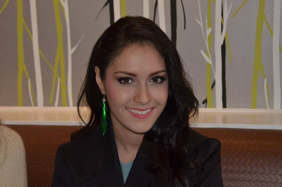 kimberly vs. Rida Miss universe 2012