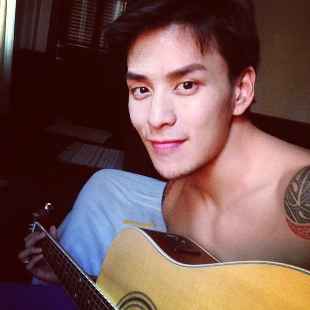 แทค ภรัณยู @ Instagram Update