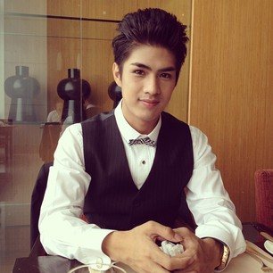 เขต ธาราเขต เพ็ชร์สุกใส ผลงานล่าสุด :เลือดเจ้าพระยาและอาญารัก