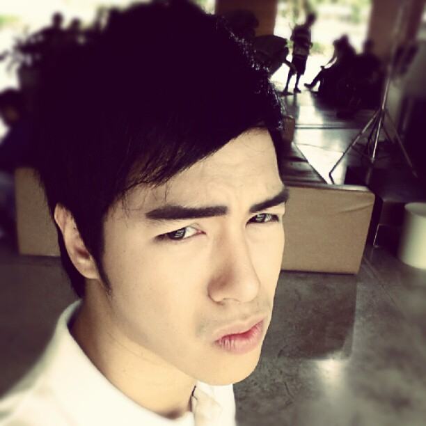 แม็ค วีรดนย์ หวังเจริญพร ผลงานล่าสุด:ร้อยเล่ห์เสน่ห์ลวงและโดมทอง