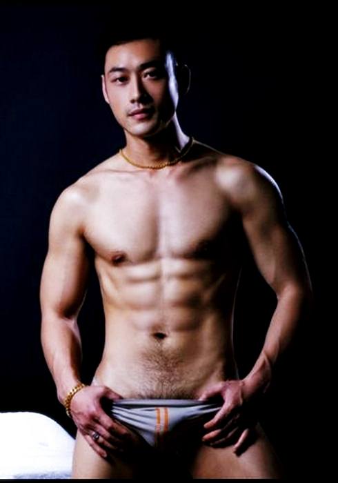 หล่อล้ำ + ความใหญ่ กล้ามโต