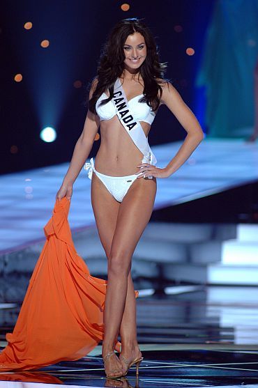 Miss Universe 2005--Natalie Glebova (Canada)