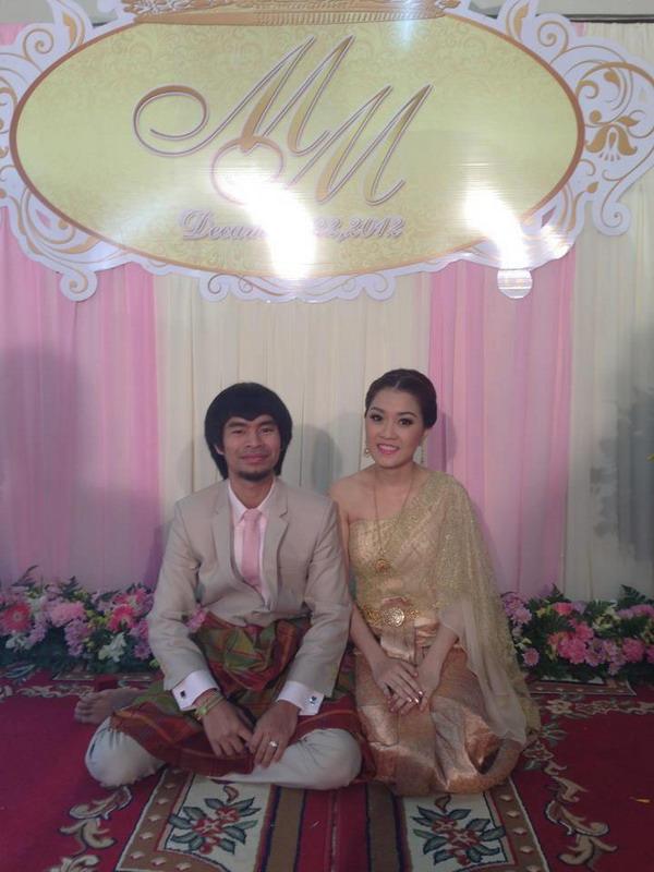 &lsquo;ใหม่&rsquo;มือกลองอารมณ์ดีวง&lsquo;ไอน้ำ&rsquo;ควงแฟนสาวนอกวงการ'วิวาห์'อีกราย
