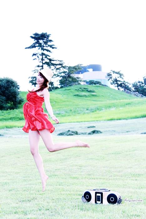 สวยใส Lee Eun Hye in Red Sun Dress