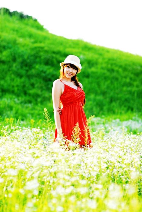 สวยใส Lee Eun Hye in Red Sun Dress