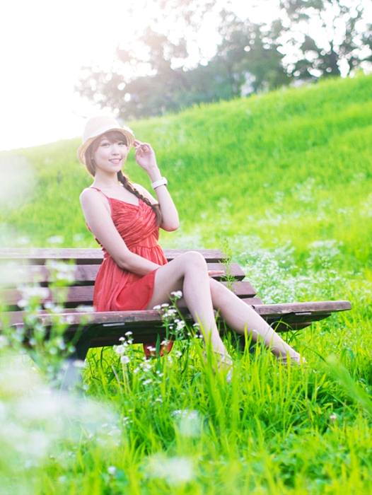 สวยใส Lee Eun Hye in Red Sun Dress
