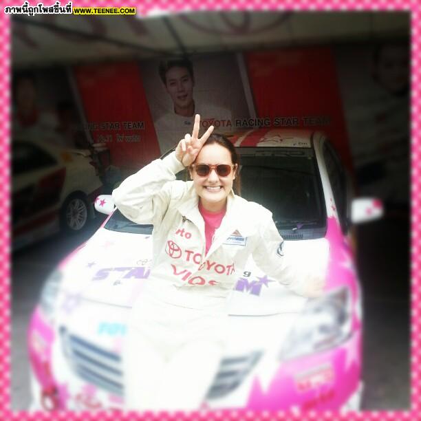Pic : มาดู "นาตาลี" ในมาดนักแข่งรถ!!