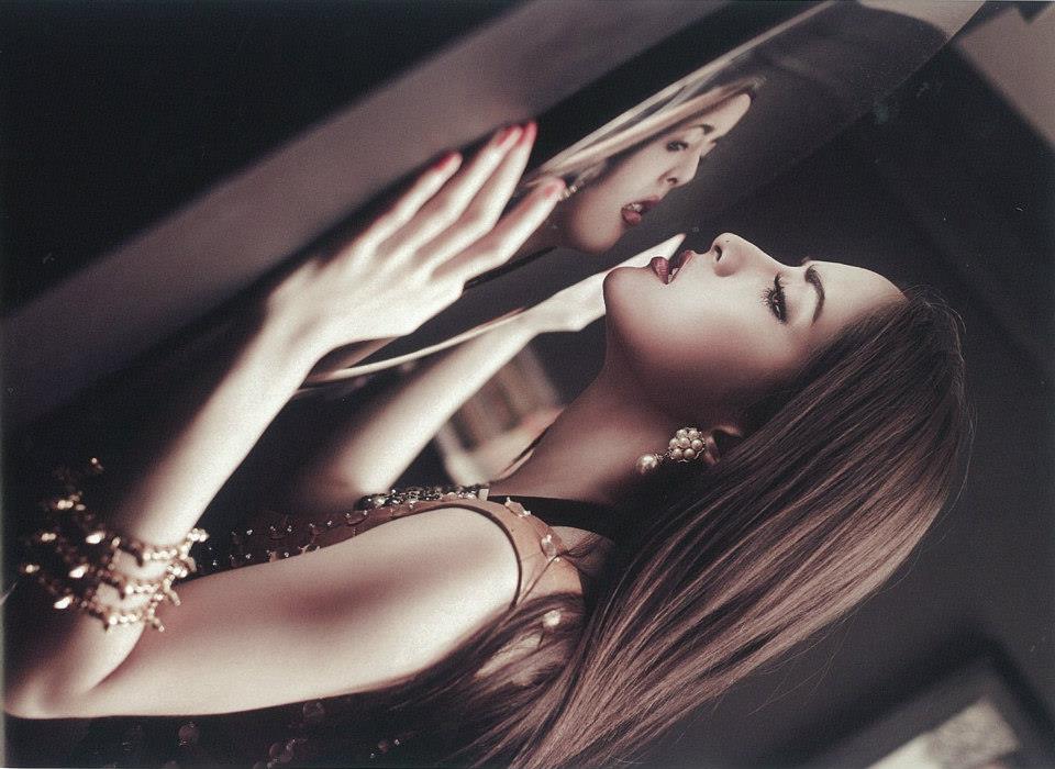 พิ้งกี้ สาวิกา ถ่ายแบบนิตยสาร ปีนี้ She งานเยอะ