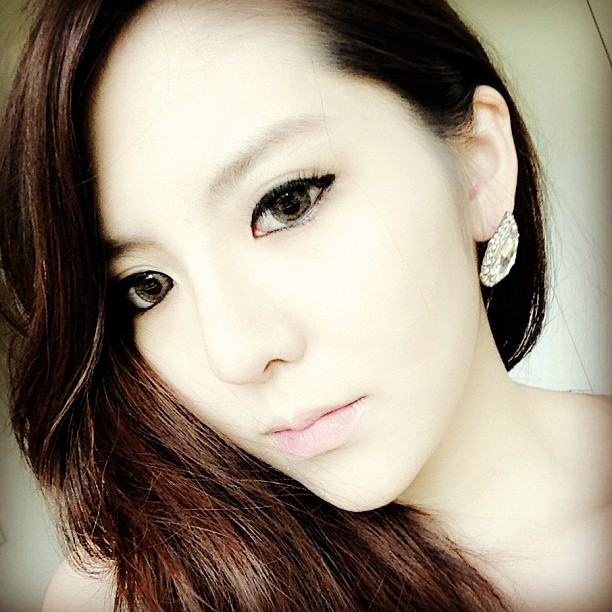 จินนี่ Kamikaze สวย ใส ไฮโซ กับสไตล์การแต่งตัวของเธอ