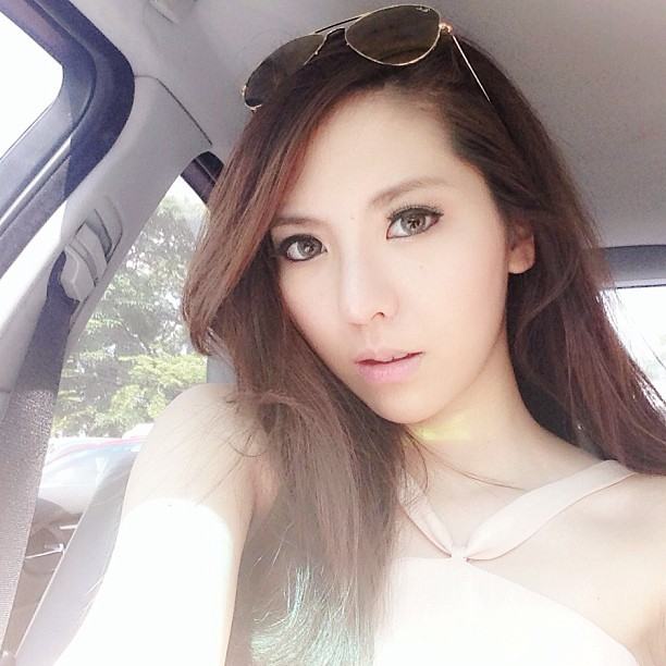 จินนี่ Kamikaze สวย ใส ไฮโซ กับสไตล์การแต่งตัวของเธอ