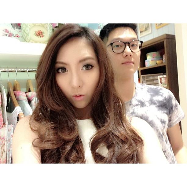 จินนี่ Kamikaze สวย ใส ไฮโซ กับสไตล์การแต่งตัวของเธอ