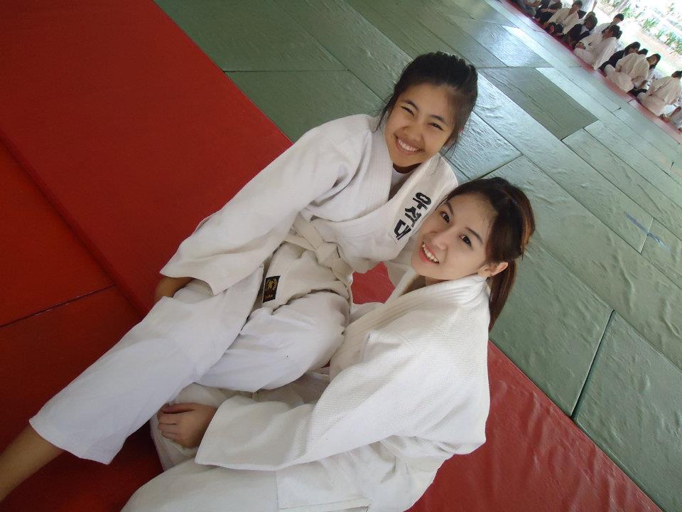 สาวไทยใสๆ
